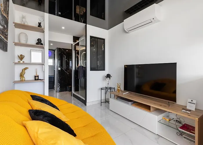 Black Jack Naturiste Port Nature Coursive Vue *