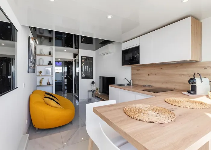 Black Jack Naturiste Port Nature Coursive Vue Appartement